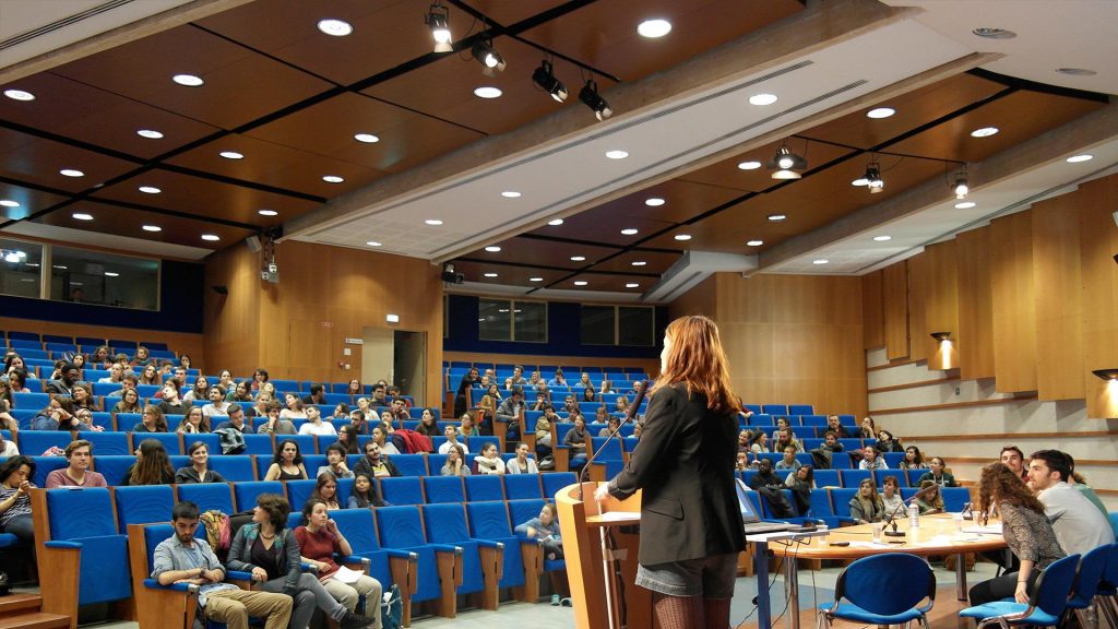 organisateur de conférence